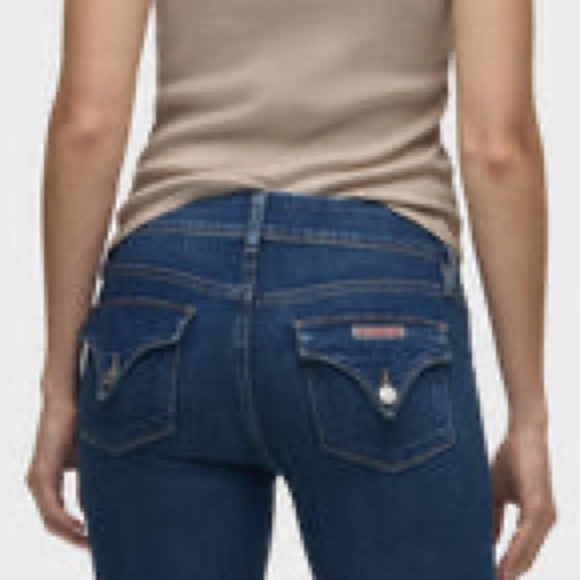 Hudson 2 button medium wash skinny jean ❤️ - Picture 2 of 7